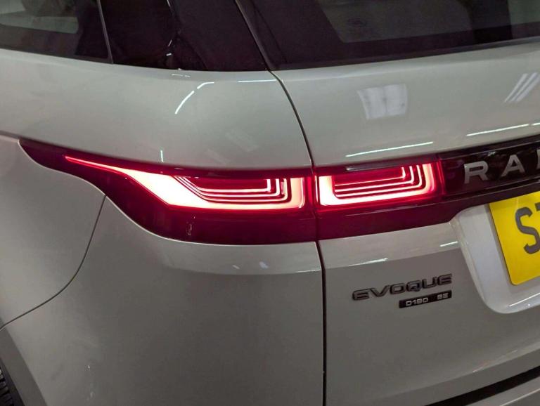 2020 Land Rover Range Rover Evoque 2.0 D180 MHEV R-Dynamic SE Auto 4WD Euro 6 (s/s) 5dr ESTATE Di...