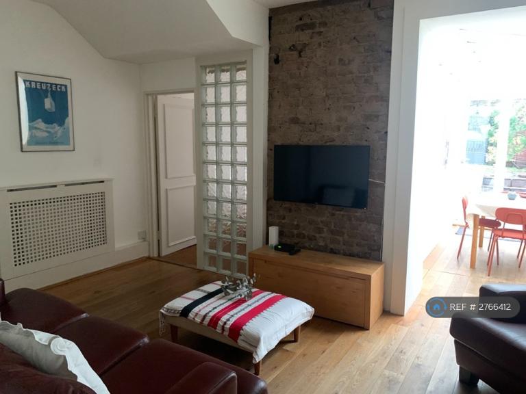 2 bedroom flat in Ashmore Road, London, W9 (2 bed) (#2766412)