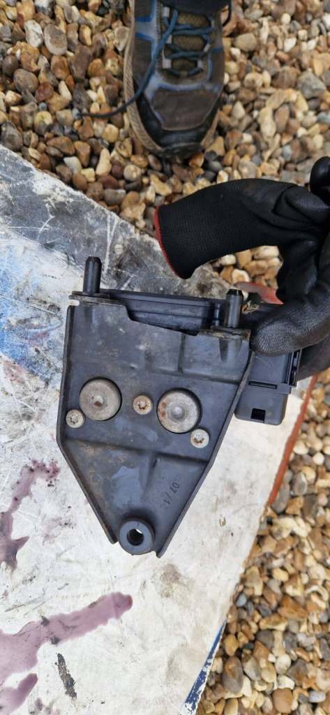 VW Seat Audi Skoda 06-09 ABS ESP Pump And Module 1K0614517AT 1K0907379AJ