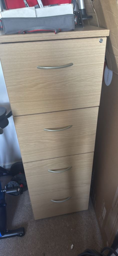 Wooden 4 Drawer Filing Cabinet – Light Oak Finish, Good Condition