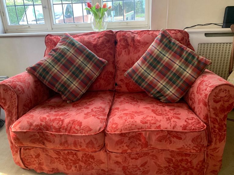 A COLLINS&HAYES 2 seater sofa loose covers Ex.Con. WE DELIVER