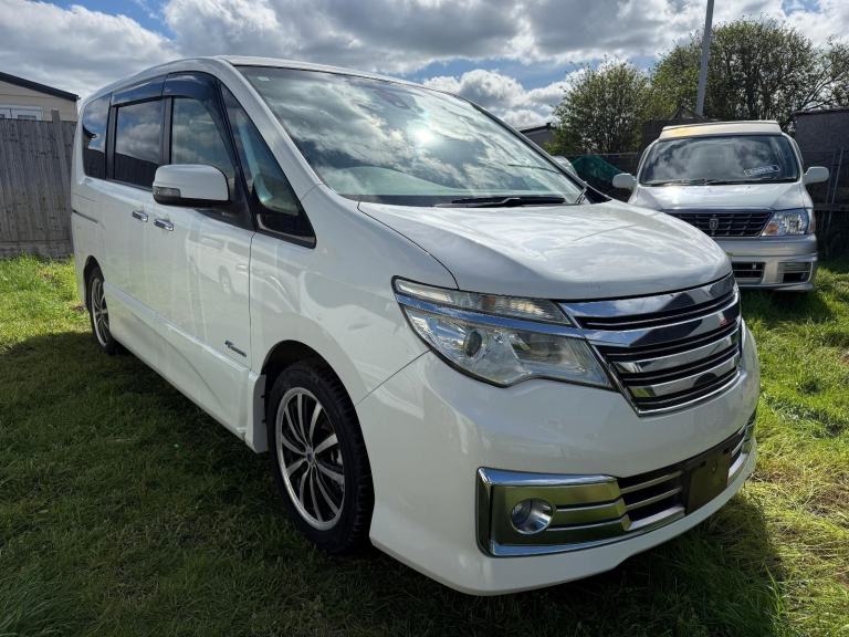 Nissan Serena 2.0 Hybrid Rider Auto 8 Seater MPV 