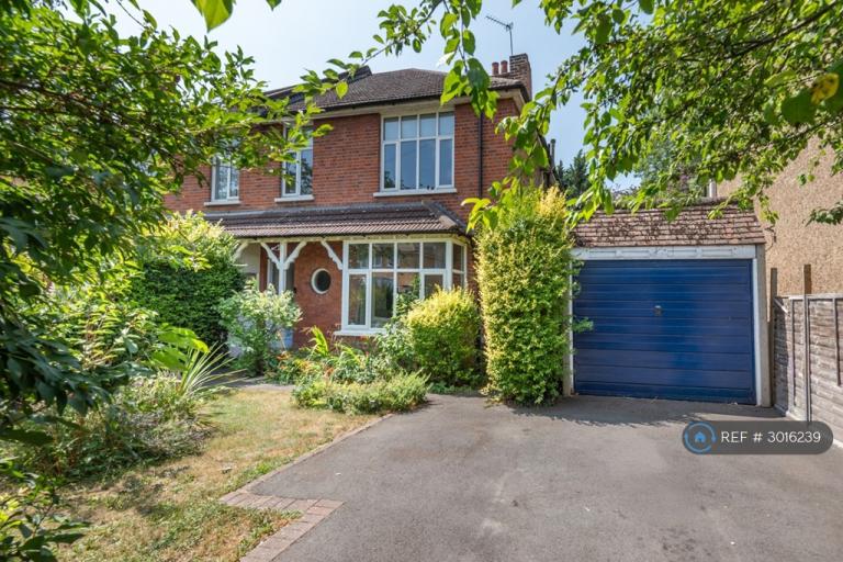 4 bedroom house in Wandle Road, Morden, SM4 (4 bed) (#3016239)