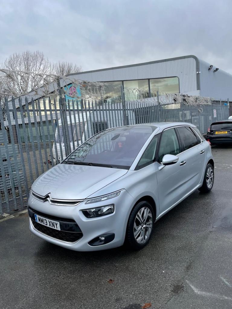 Low Milage road tax 20£