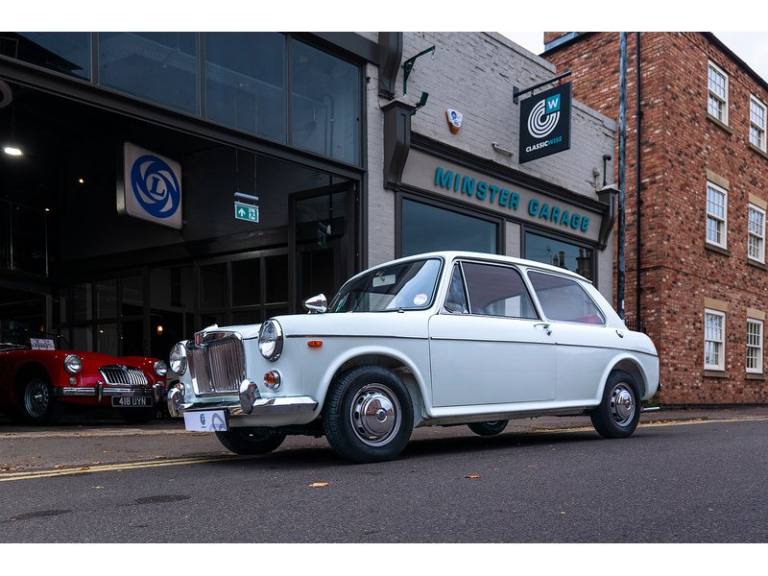  MG MG1300 Mk2 Saloon Saloon Petrol Manual