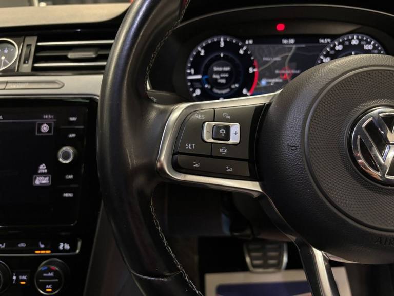 2018 Volkswagen Passat 2.0 TDI R-Line 5dr DSG [Panoramic Roof] [7 Speed] ESTATE DIESEL Automatic