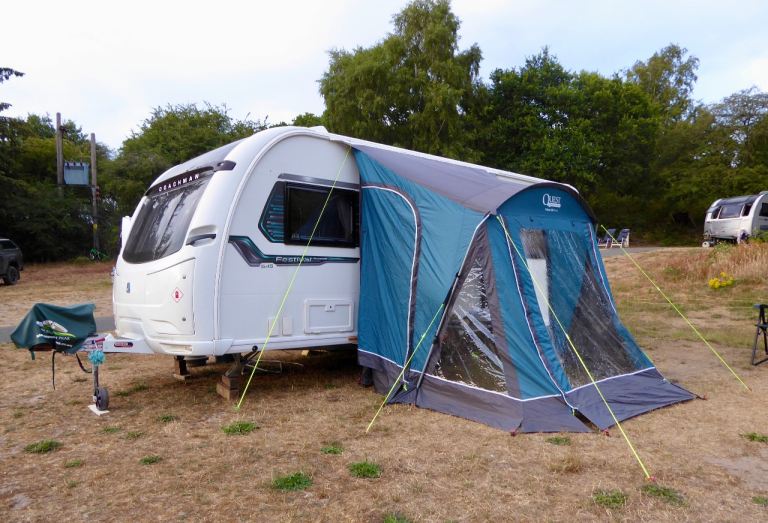 Quest 220 caravan awning 