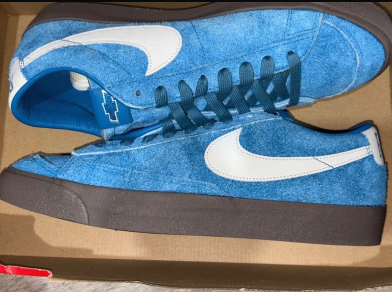 Nike devin booker x Chevrolet limited edition 