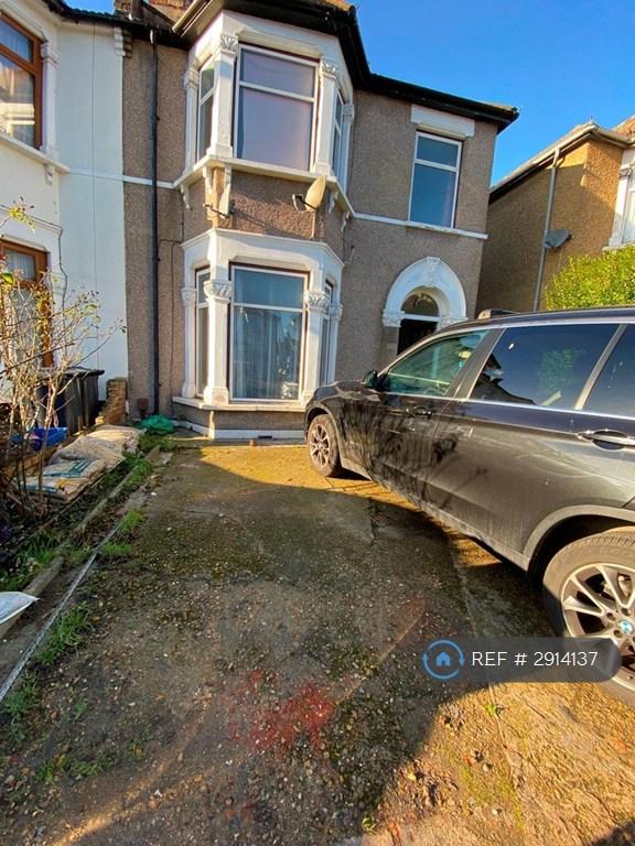 4 bedroom house in Dalkeith Road, Ilford, IG1 (4 bed) (#2914137)