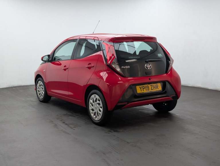 2019 Toyota AYGO 1.0 VVT-i x-play Hatchback 5dr Petrol Manual Euro 6 (71 ps) - AIR CON, DAB, HATC...