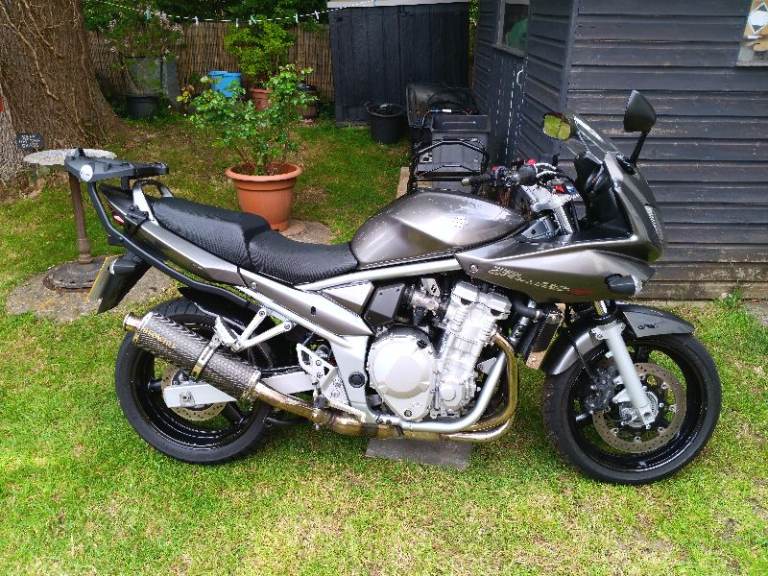 Suzuki GSF650 Bandit 2009 Metallic Grey Fuel injection 5,736 Miles  
