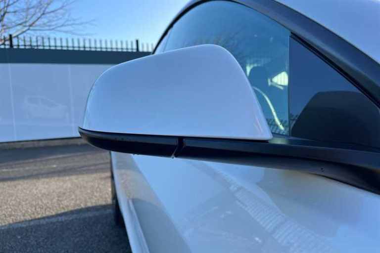 2021 Tesla Model 3 (Dual Motor) Long Range Saloon 4dr Electric Auto 4WDE (346 ps) Saloon Electric...