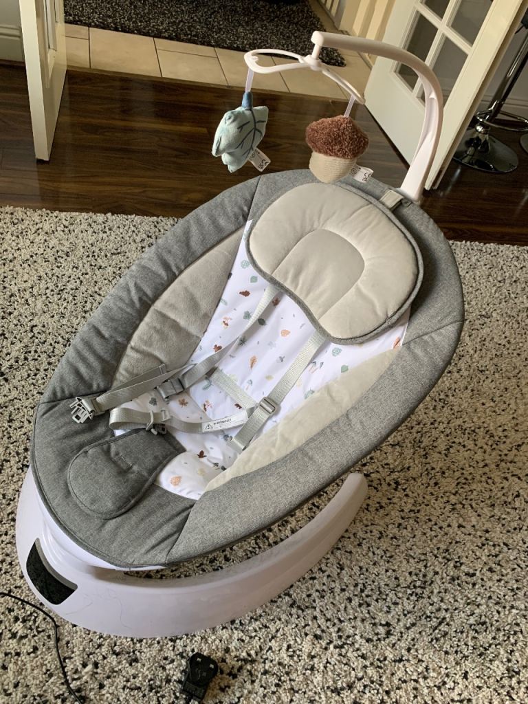 Cuggl Baby Rocker/Bouncer with Toys – As Good As New