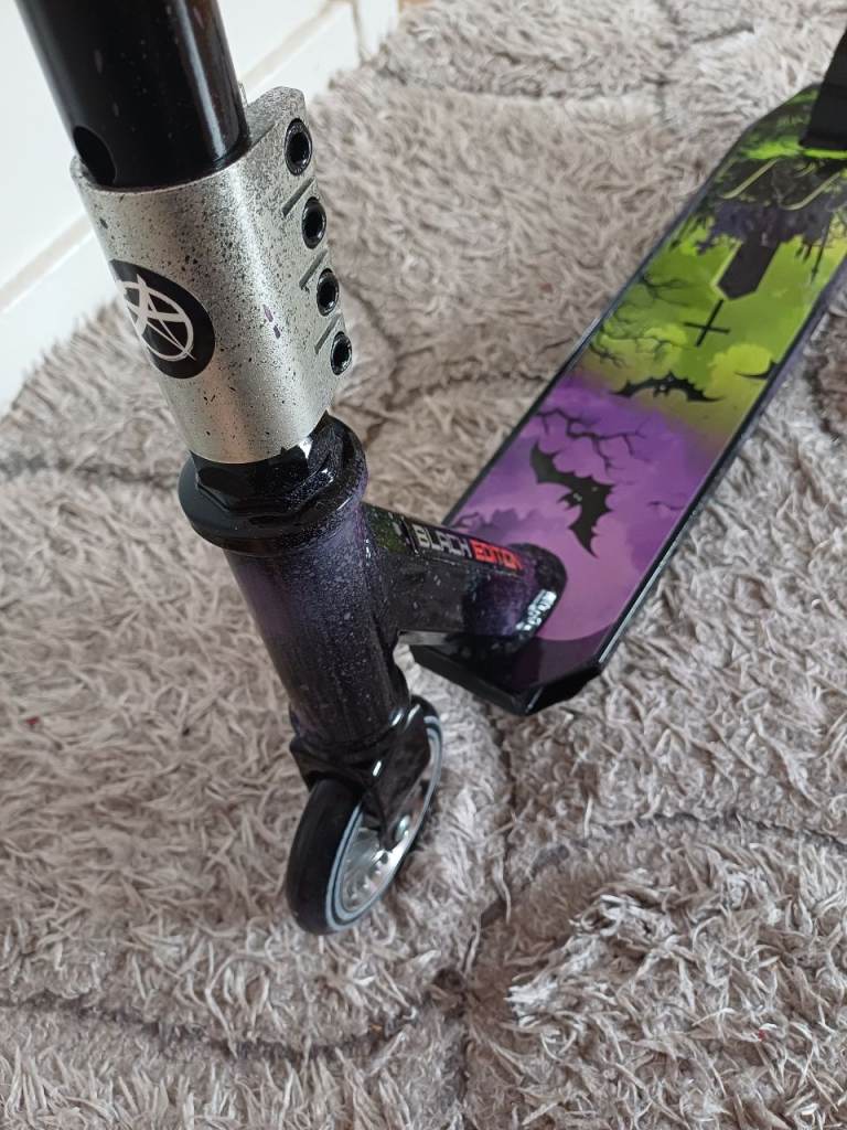 New Street Stunt Scooter Black/Red 360° Age 6+