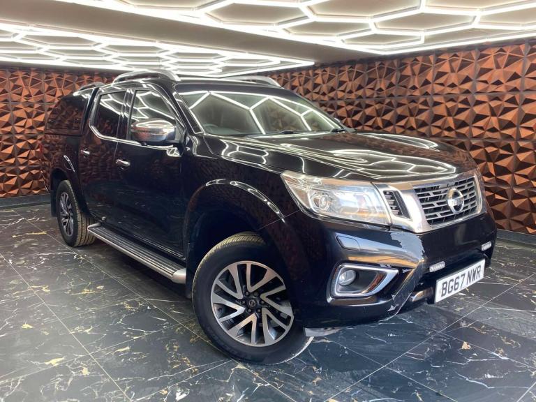2017 Nissan Navara 2.3 Navara Tekna dCi Auto 4WD 5dr SUV Diesel Automatic