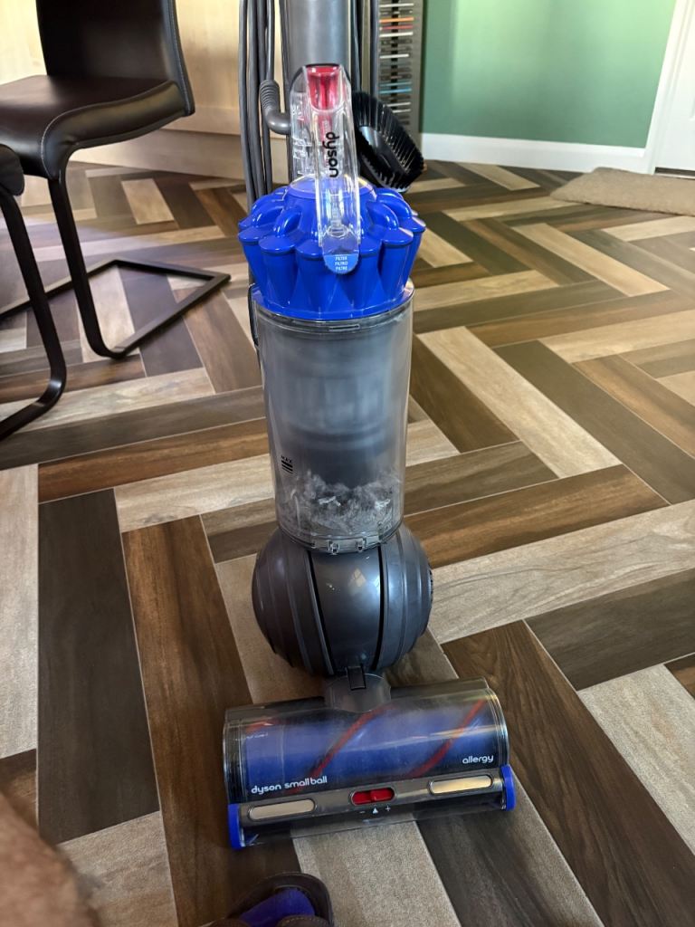 Dyson vacuum cleaner 