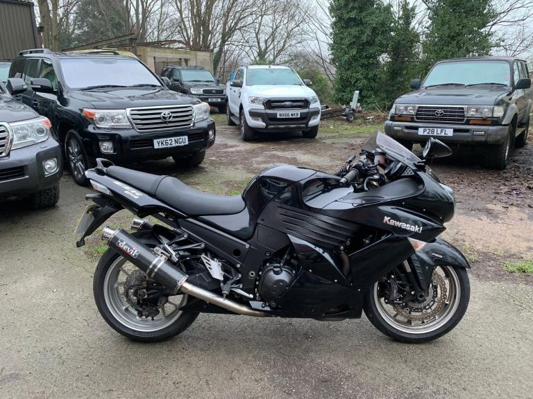 Kawasaki ZX14 B7F (ABS) ZZR1400 ONLY (24K MLS) 2 KEYS & LONG MOT (CHOICE OF 2)