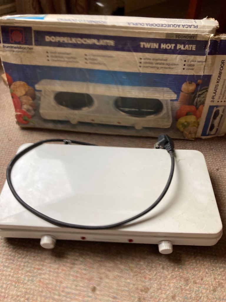 Twin Hot Plate Cooker – Good Condition