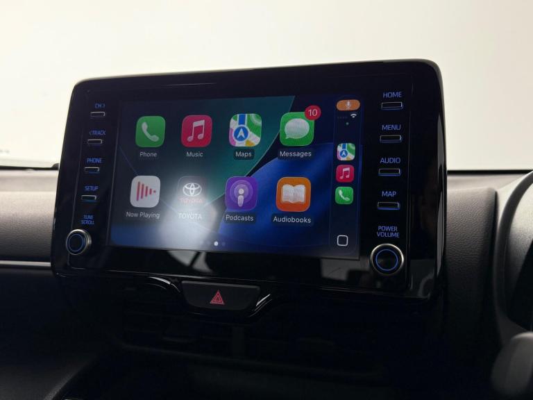 2023 Toyota Yaris Cross 1.5 VVT-h Design E-CVT Euro 6 (s/s) 5dr HATCHBACK Petrol/Electric Hybrid ...