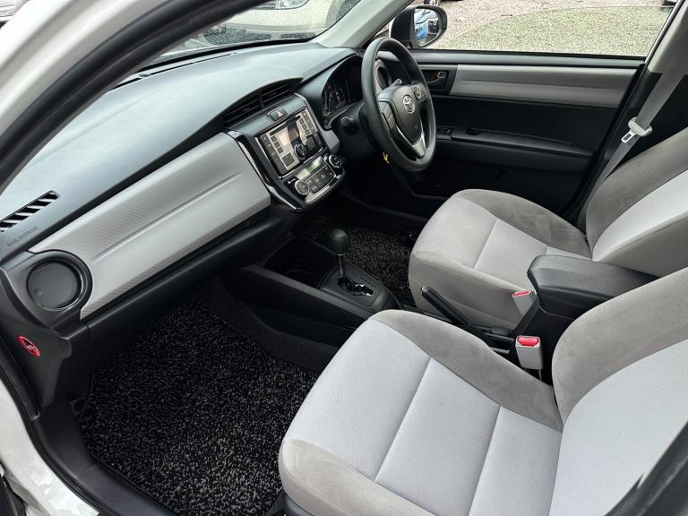 2014 Toyota Corolla (64 Plate) 1.5L PETROL HYBRID ELECTRIC AUTOMATIC 5 SEATER SALOON Saloon Petro...