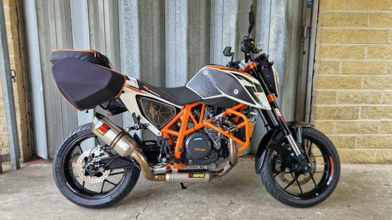 KTM 690 Duke R, 2014, 5,084 Miles, Beautiful Condition, 3 Owners