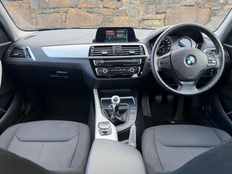 2018 BMW 1 Series 1.5 118i SE Euro 6 (s/s) 5dr HATCHBACK Petrol Manual