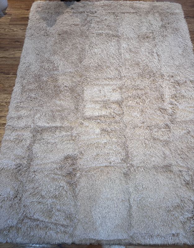 Soft fluffy rug 160 x 230cm beige 