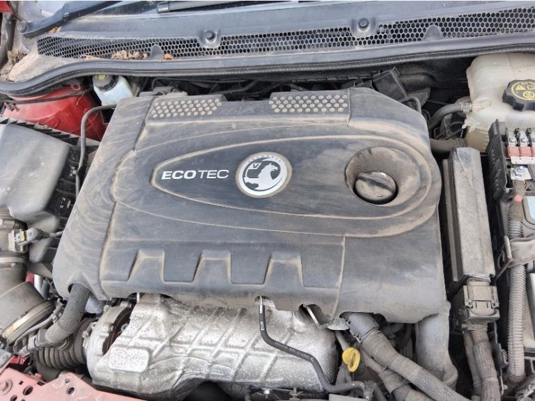 Vauxhall Insignia  2.0l. Diesel  Engine.   