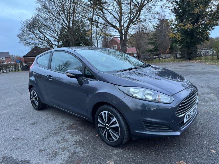 2014 GREY FORD FIESTA, 1.2 PETROL,60,000 MILEAGE,£35 ROAD TAX, LONG MOT