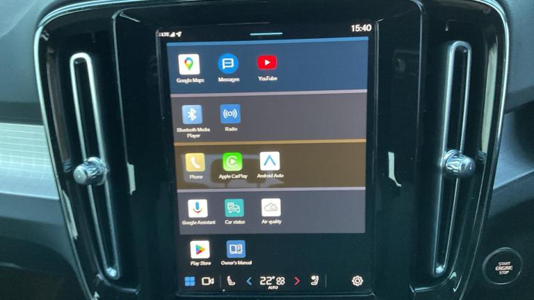 2022 Volvo XC40 Plus, B3 mild hybrid, Petrol, Dark ESTATE Petrol/Electric Hybrid Automatic