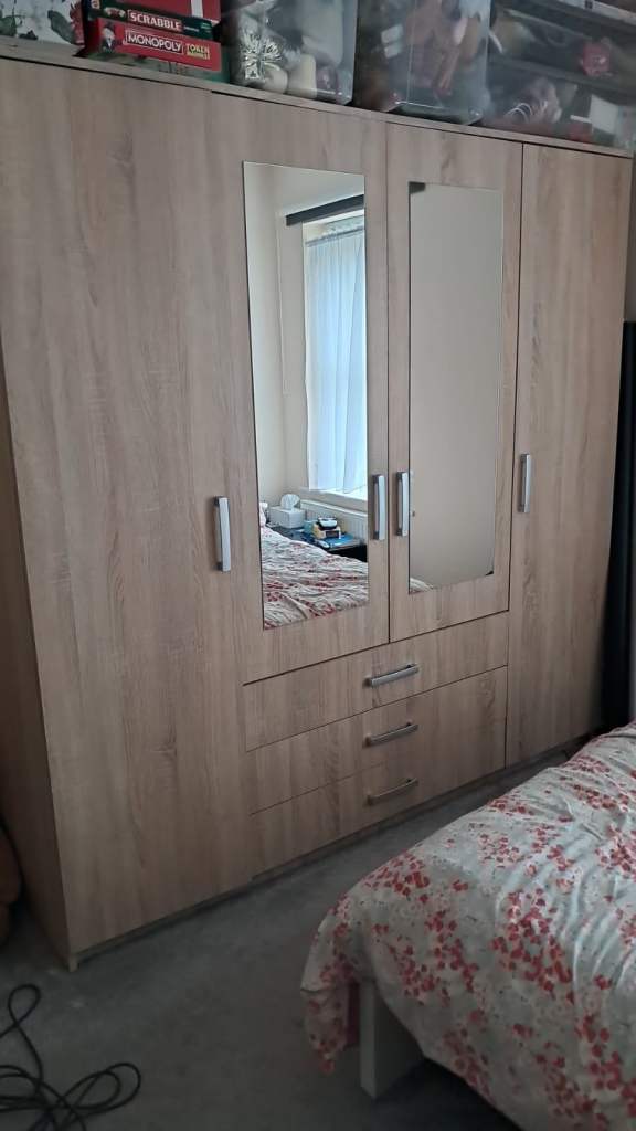 Wardrobe 200 x200 x59