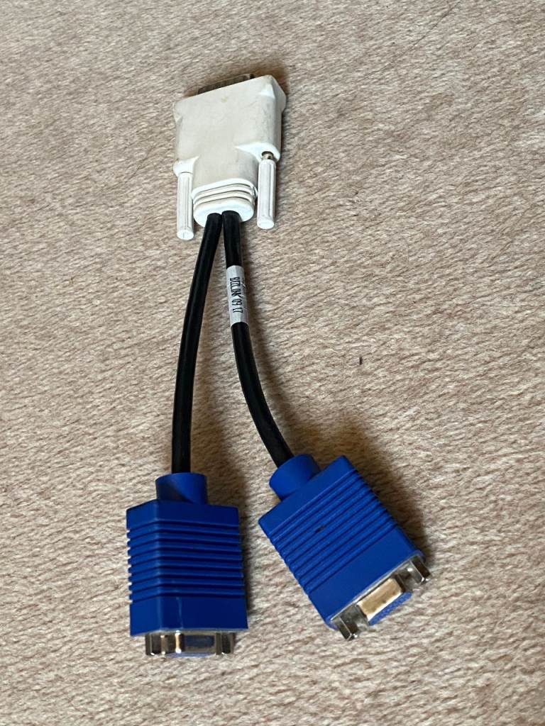 DVI-I Dual Link Splitter Cable (24+5 Pin Male) to 2 x VGA (15 Pin Female),  Twin Monitor Adapter