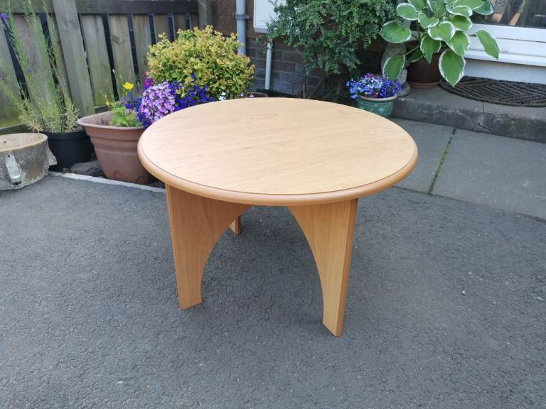 Round Coffee Table 