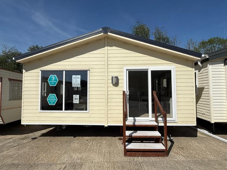 40x20ft 3 Bed Twin Lodge - DG, CH, New Carpet, Furniture - Offsite / Own Land
