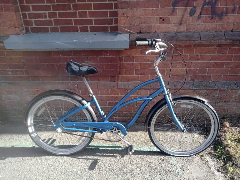 Dutch style cruiser ladies bike 