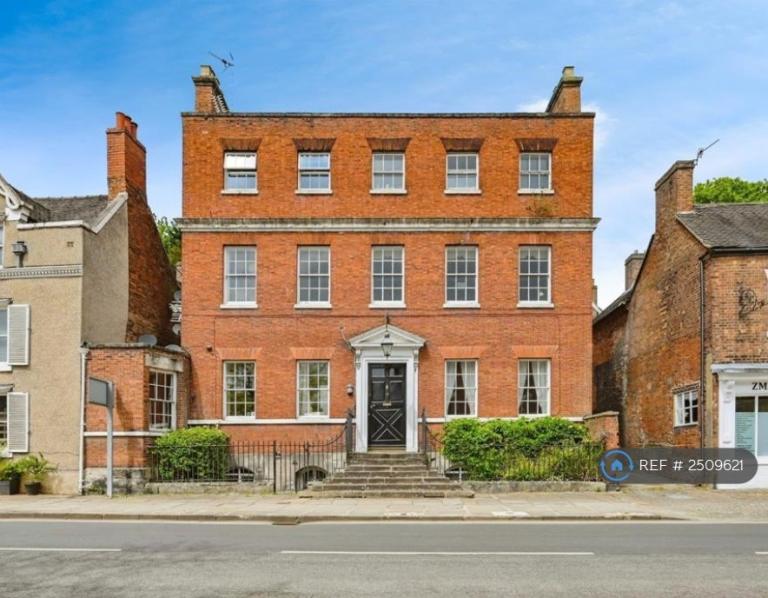 4 bedroom flat in The Ivies, Ashbourne, DE6 (4 bed) (#2509621)