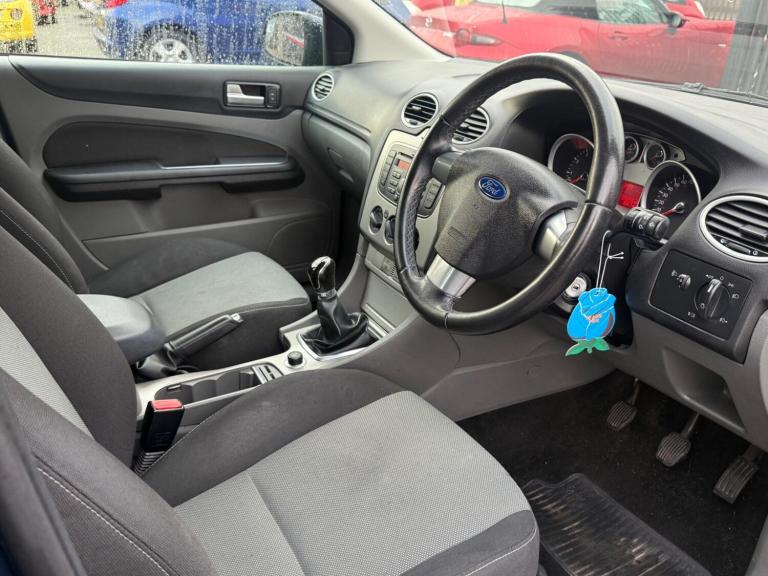 2011 Ford Focus 1.6 Zetec 5dr ESTATE PETROL Manual