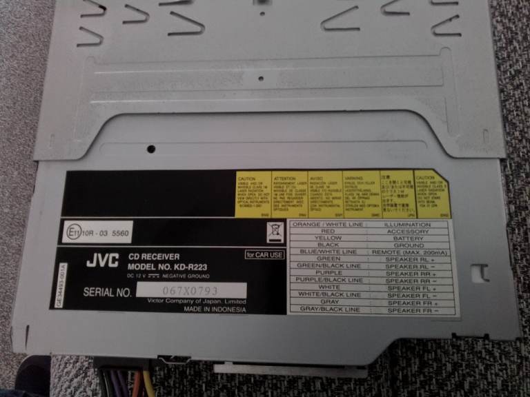JVC CAR/CARAVAN FACE OFF RADIO 