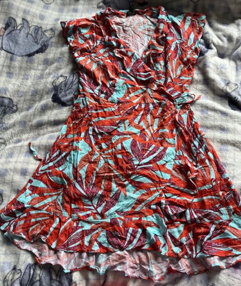 Ladies wrap dress