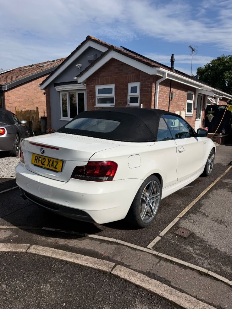 BMW, 1 SERIES, Convertible, 2012, Manual, 1995 (cc), 2 doors