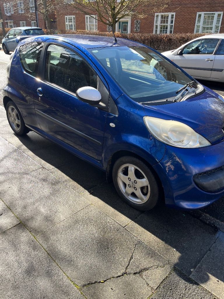 Peugeot 107 urban (ONLY 2, 0, POUNDS YEARLY road tax)