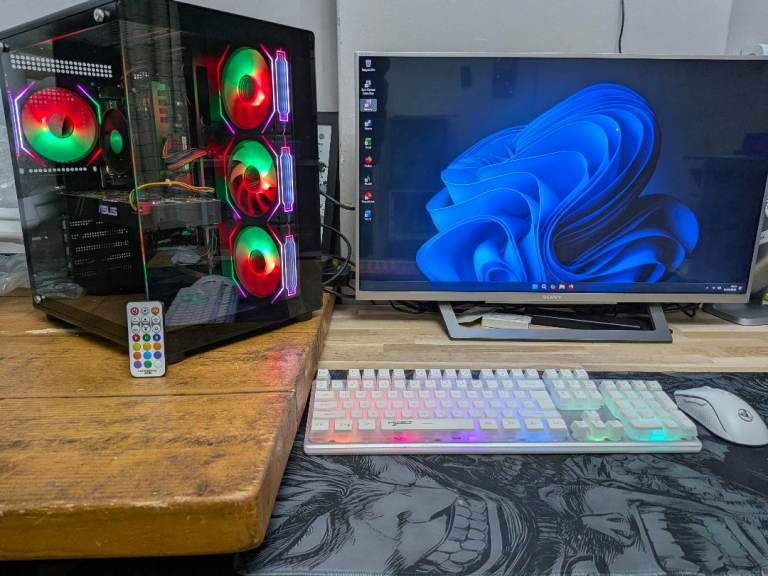 GAMING PC IONZ I5 7400 GTX 1060 6GB 256GB SSD 500GB HDD 16GB RAM 24" MONITOR GTA COD FORTNITE