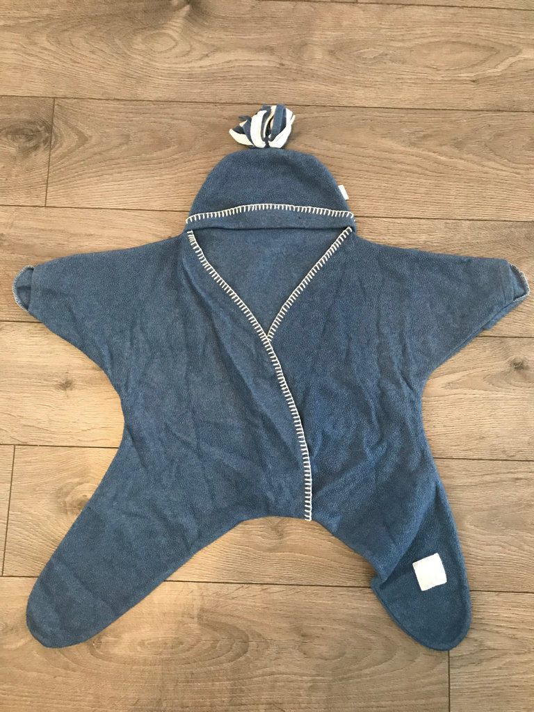 Baby clothes - Star fleece baby wrap (6-9 months) 
