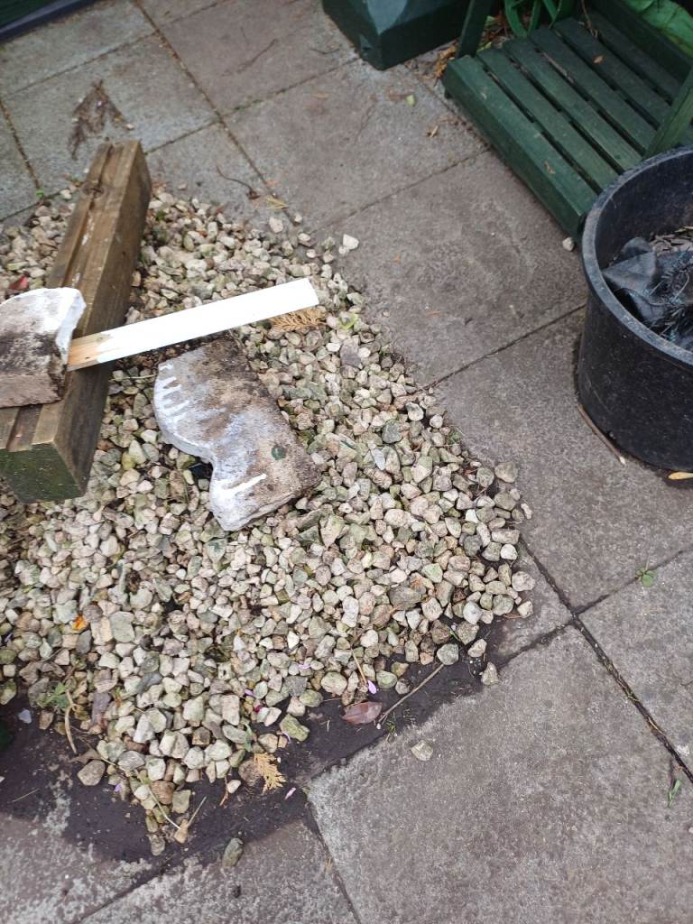 Bagged Cotswold stones 