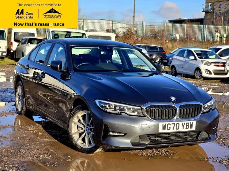 2021 BMW 3 Series 2.0 330e 12kWh SE Pro Saloon 4dr Petrol Plug-in Hybrid Auto Euro 6 (s/s) (2 Sal...