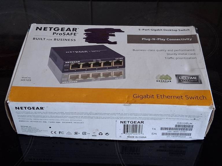 Netgear 5-port gigabit desktop switch
