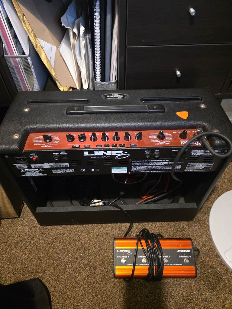 Line 6 Flextone 11 60W sampling amp for guitar etc plus FB4 pedal box 