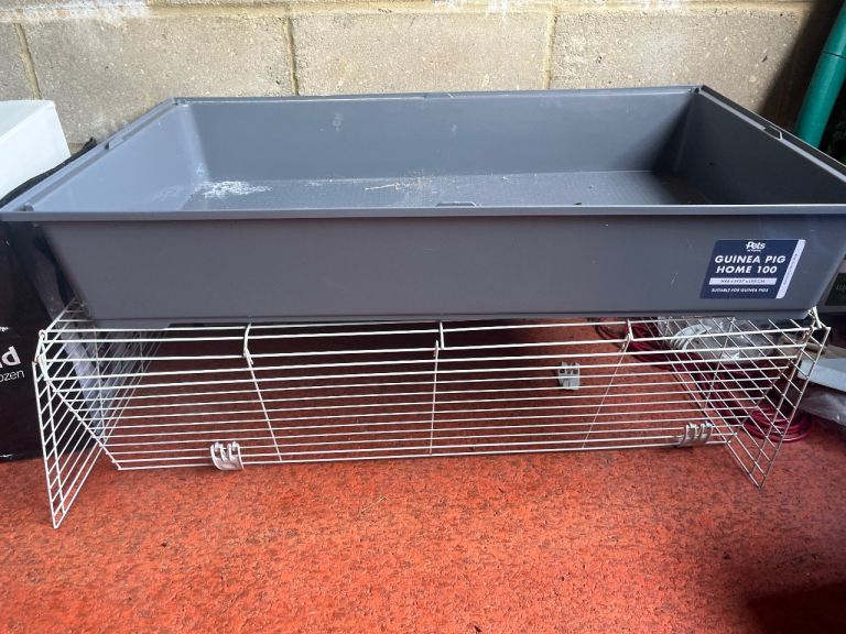 Guinea pig- to small animal cage 