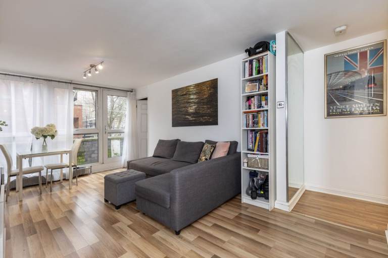 refurbished one-bedroom studio flt in Camden (NW1),