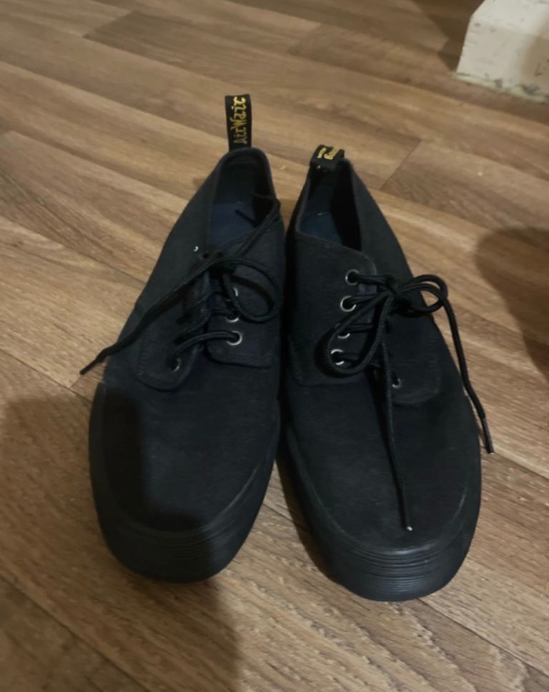 Dr martens men trainers size 8